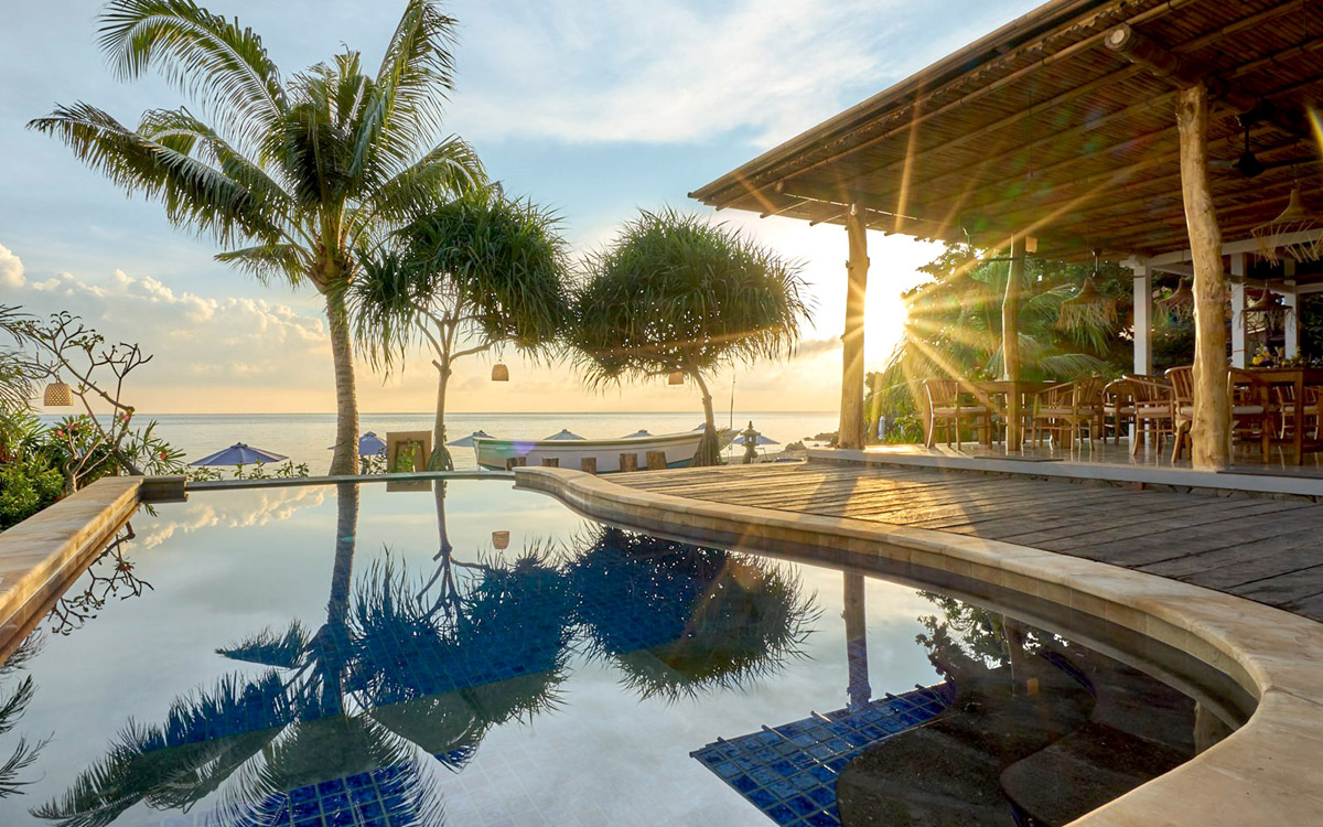 Swimming pool Vienna Beach Resort